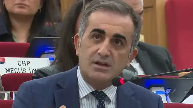 “CHP’de Karşıyaka Krizi: İki Üye Disiplinlik!”