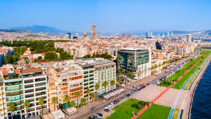 İzmir’de “K Planları” gündeme dönüyor: Yıkılan yapıların tamamlanması hedefleniyor