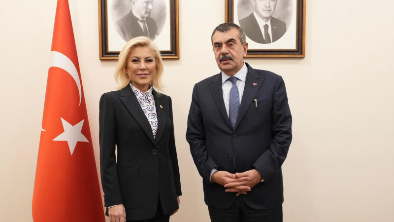 AK Parti İzmir Milletvekili Şebnem Bursalı’dan Milli Eğitim Bakanı Yusuf Tekin’e ziyaret