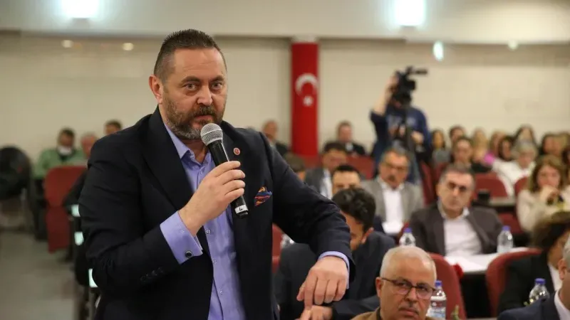 AK Partili Hasan Ünal’dan Karşıyaka Belediyesi’ne açık çağrı: 