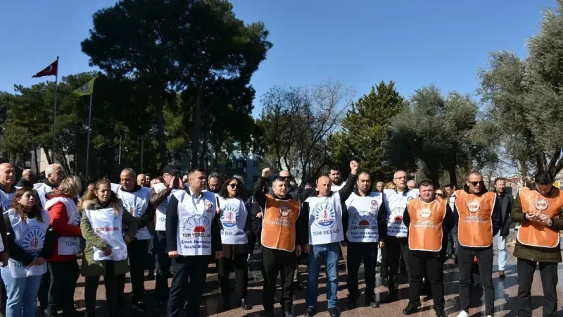 Buca Belediyesi'nde memurlar iş bıraktı!