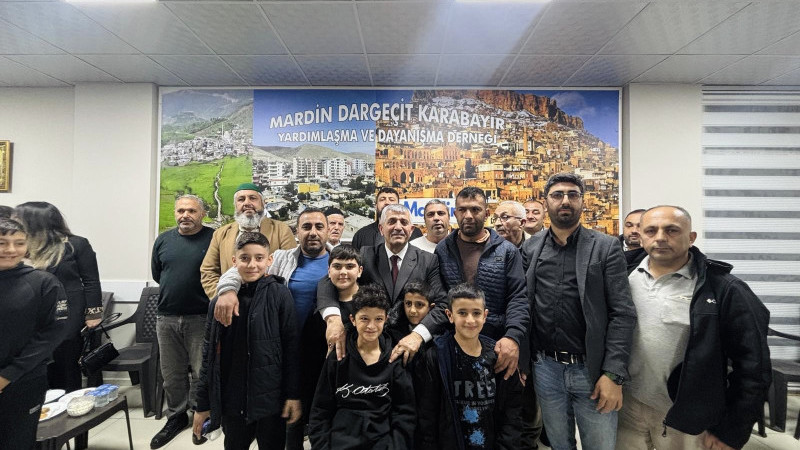 MHP İzmir İl Başkanlığı'ndan dargeçit karabayır derneği’ne ziyaret