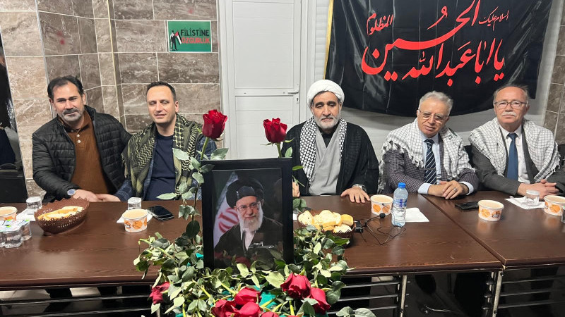 İzmir’de Seyyid Ali Hamaney için anma programı düzenlendi