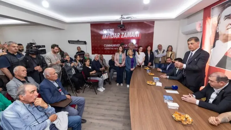 İzmir Büyükşehir Belediye Başkanı Dr. Cemil Tugay Teşekkür Turuna Menderes’ten Başladı