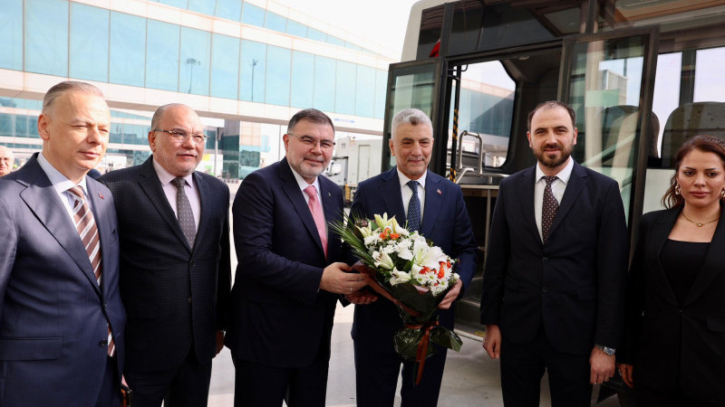 Ticaret Bakanı Ömer Bolat İzmir’de