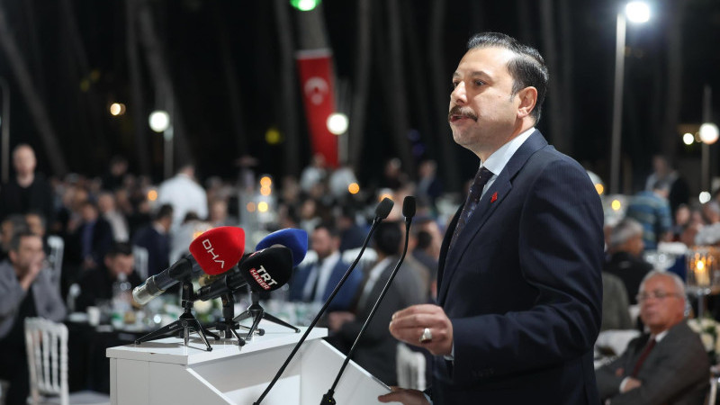 Mahmut Atilla Kaya: “İzmir Yetişmiş İnsanını Kaybediyor”
